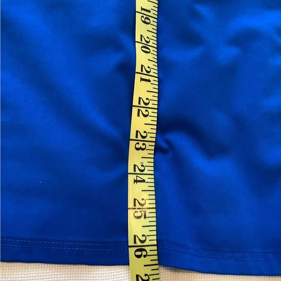 Uniform for female health care worker. - Picture 6 of 7